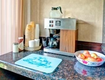 Weber Inn Кичънър Ресторант снимка