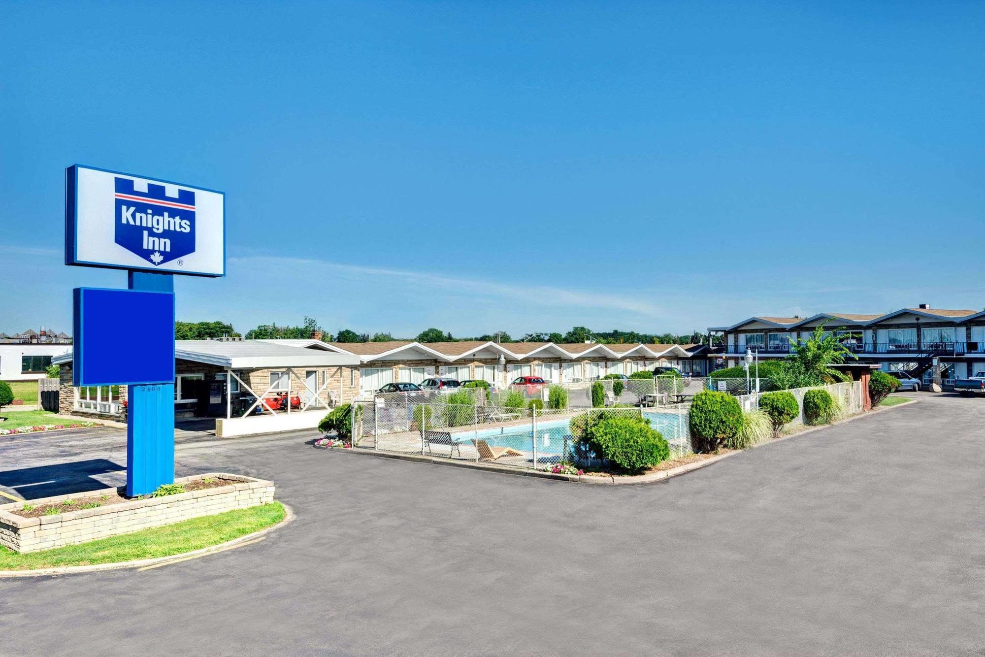 Weber Inn Кичънър Екстериор снимка